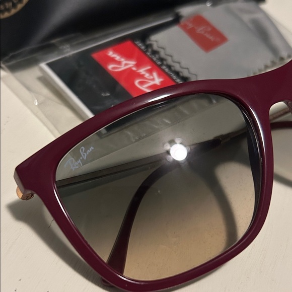 Ray-Ban Maroon Sunglasses with Black Case main image 9